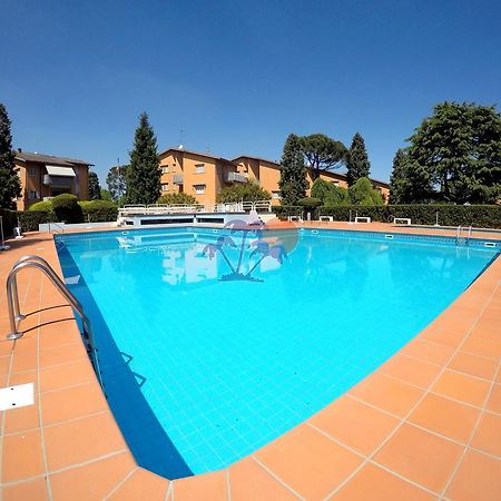 Easy Apartments Peschiera Пескьера-дель-Гарда Экстерьер фото