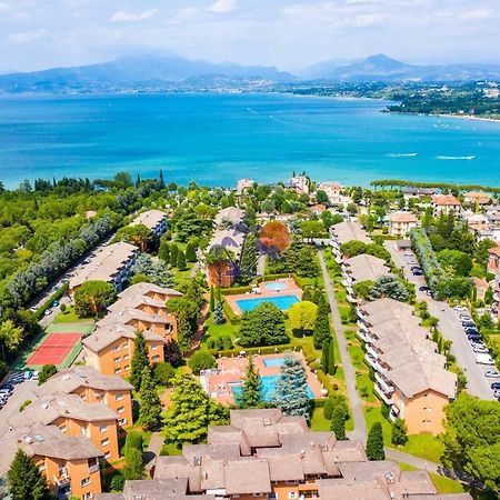 Easy Apartments Peschiera Пескьера-дель-Гарда Экстерьер фото