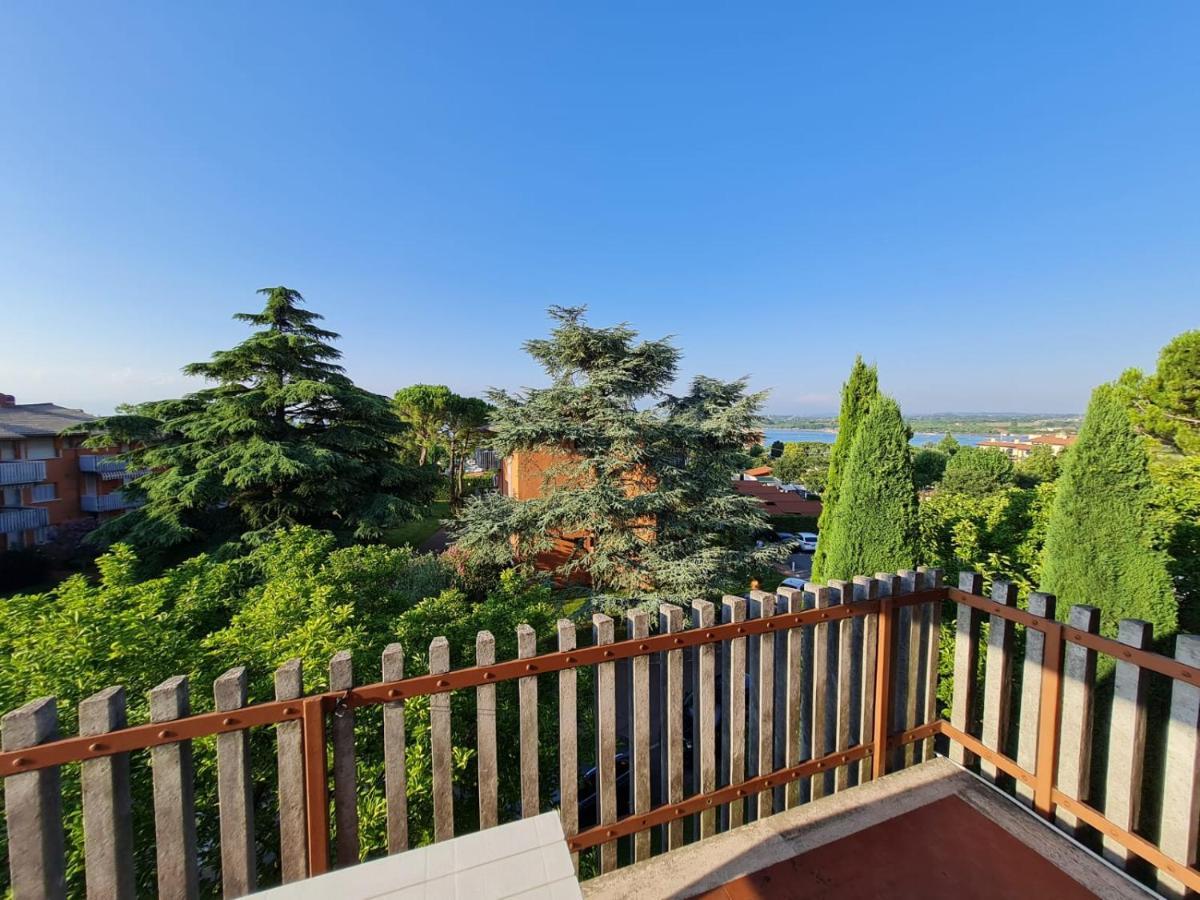 Easy Apartments Peschiera Пескьера-дель-Гарда Экстерьер фото