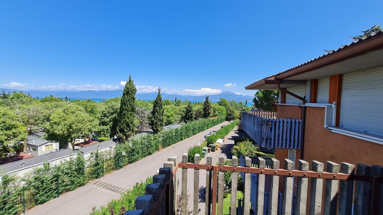 Easy Apartments Peschiera Пескьера-дель-Гарда Экстерьер фото