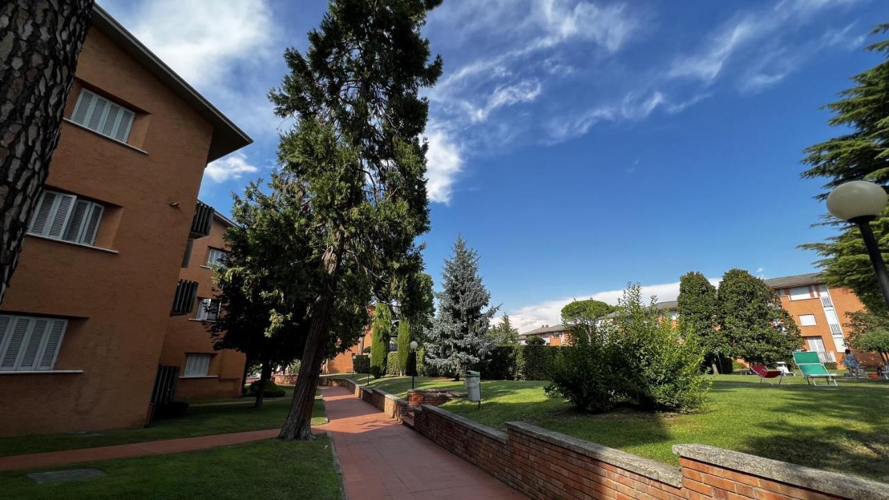 Easy Apartments Peschiera Пескьера-дель-Гарда Экстерьер фото