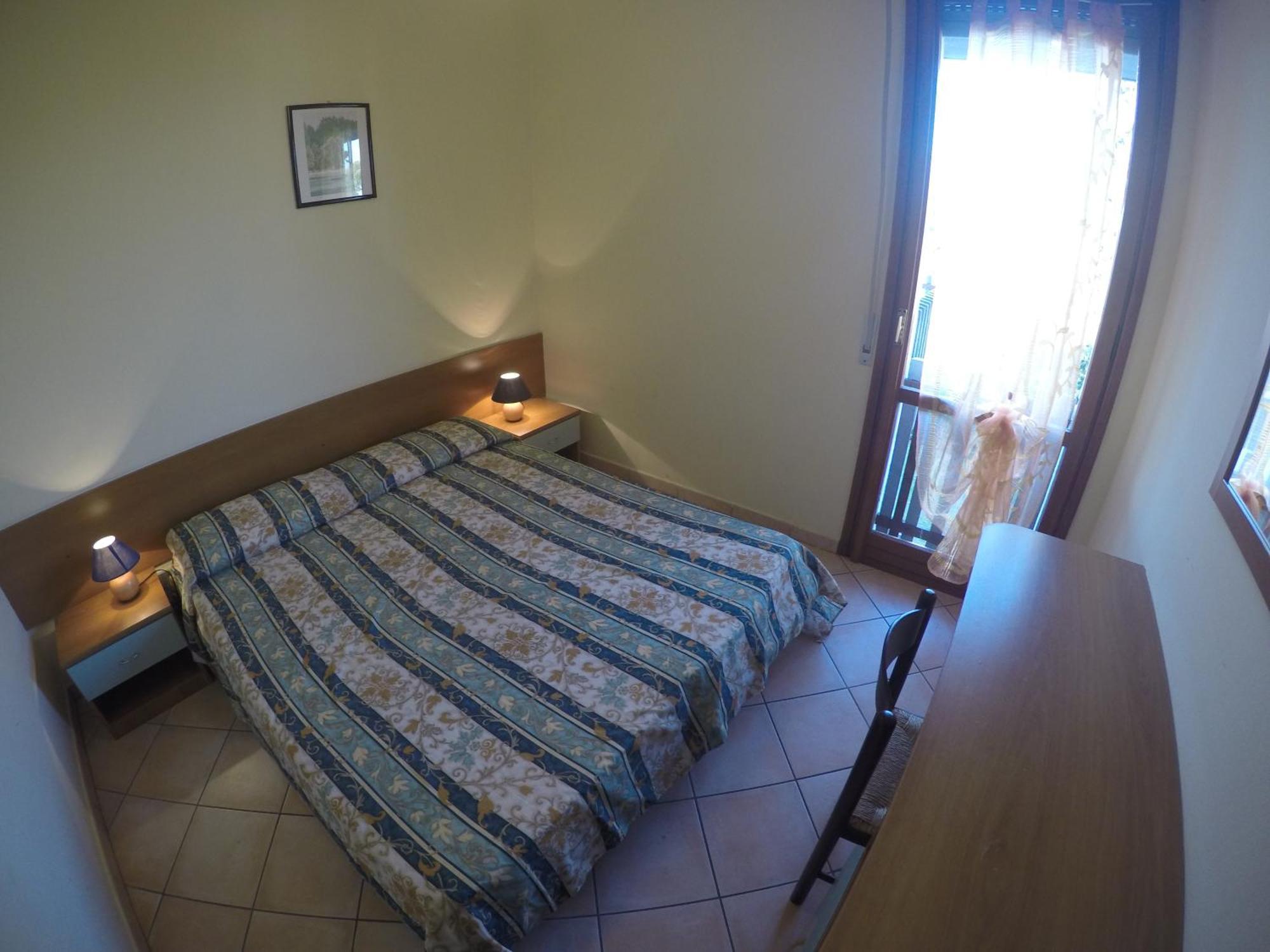 Easy Apartments Peschiera Пескьера-дель-Гарда Экстерьер фото