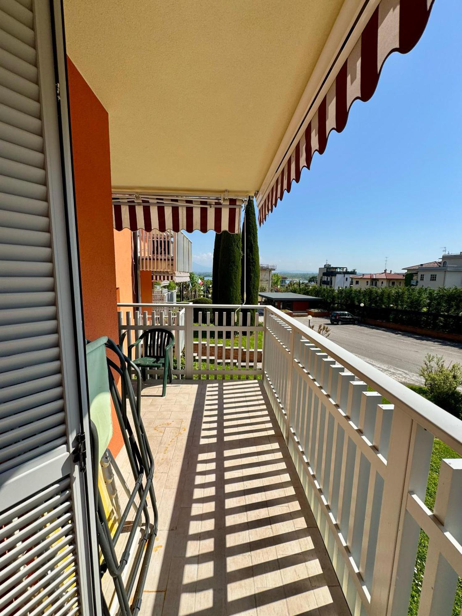 Easy Apartments Peschiera Пескьера-дель-Гарда Экстерьер фото