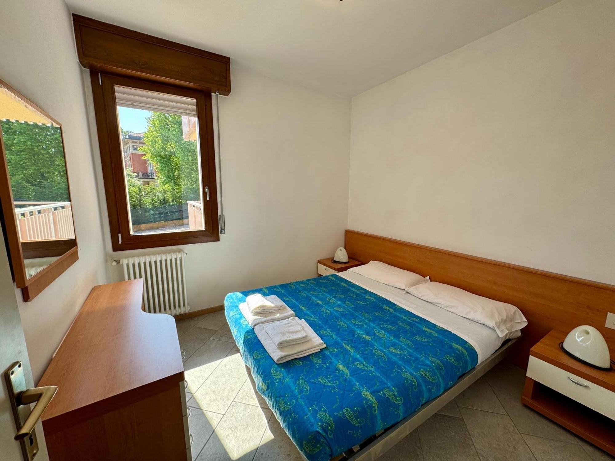 Easy Apartments Peschiera Пескьера-дель-Гарда Экстерьер фото
